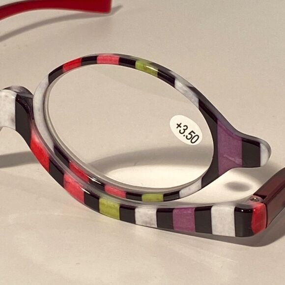 1006 Makeup Cosmetic 3.50 Flip Magnifying Glasses For Precision Application N… - Picture 6 of 7